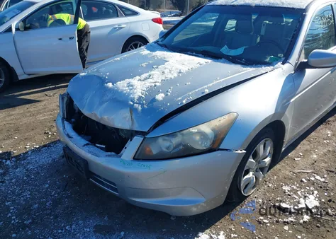 2010 Honda Accord 2.4 Ex-L из США, поврежденный, VIN 1HGCP2F88AA038042